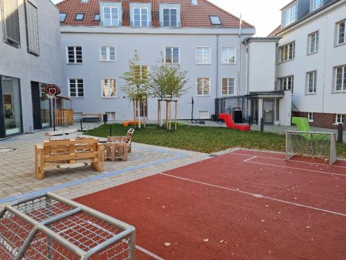 Spielplätze Schulen und Kitas Haus der Jugend Langenhagen